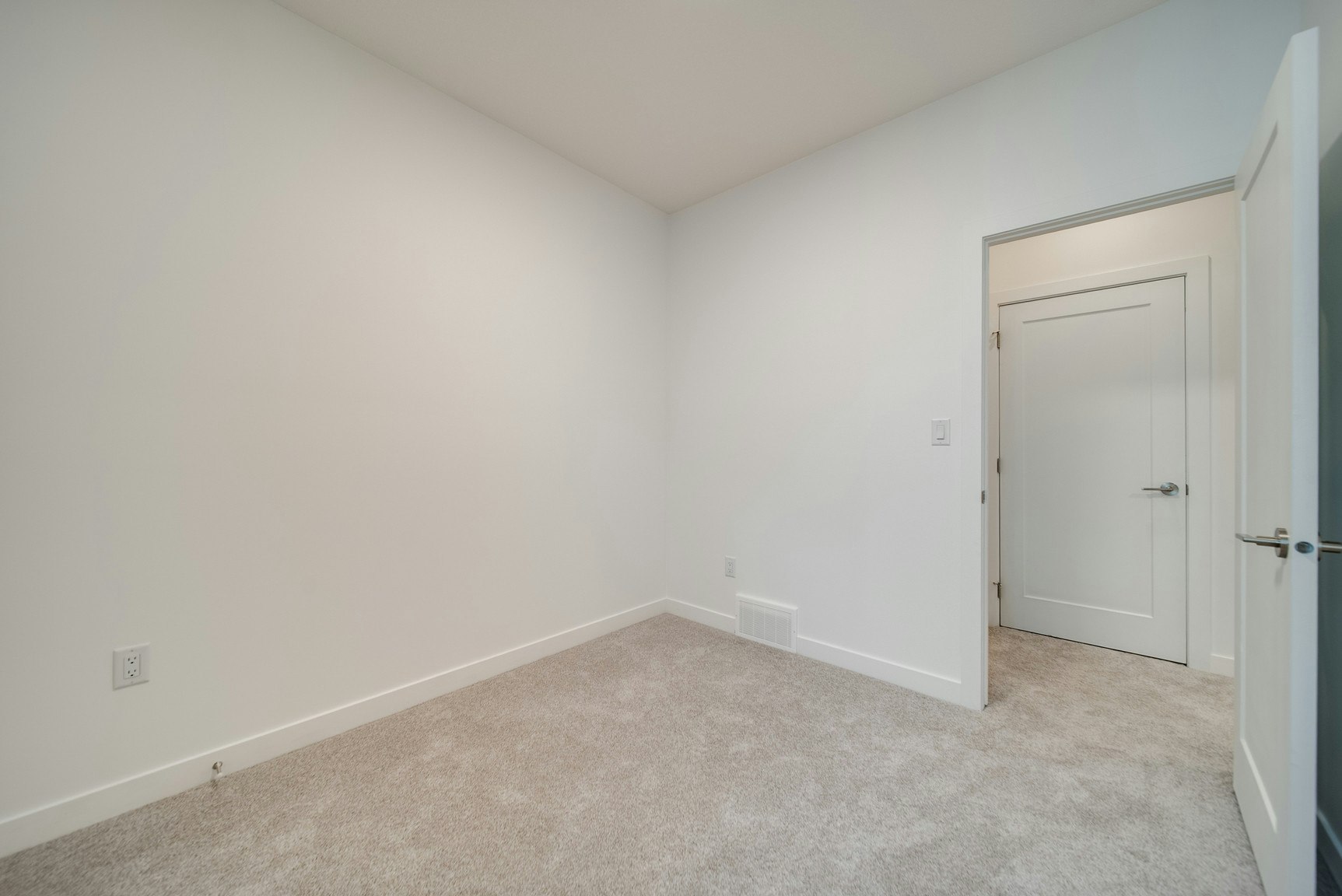 11315 58 Avenue Northwest, Edmonton, AB, T6H 0X8 - 18