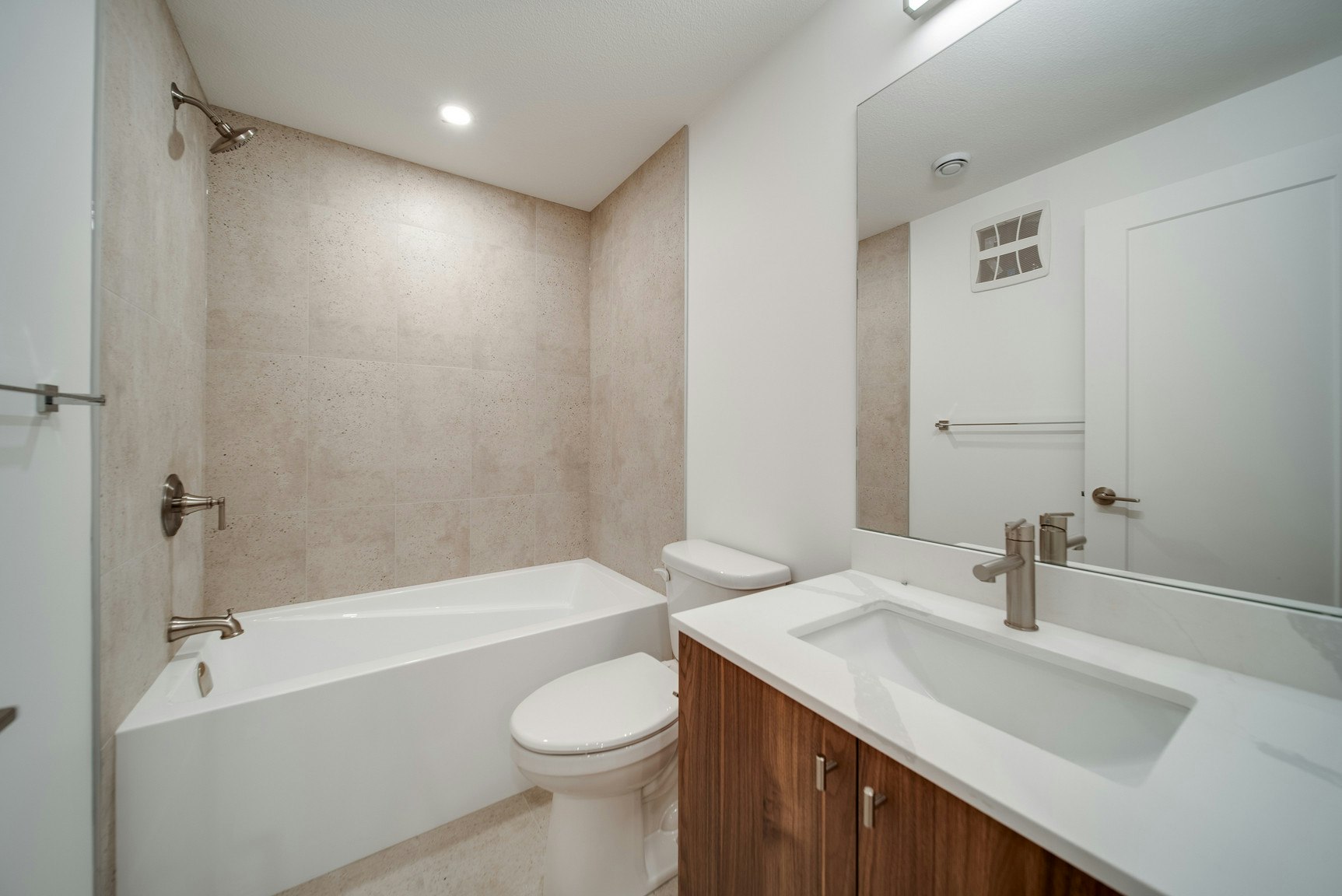 11315 58 Avenue Northwest, Edmonton, AB, T6H 0X8 - 5