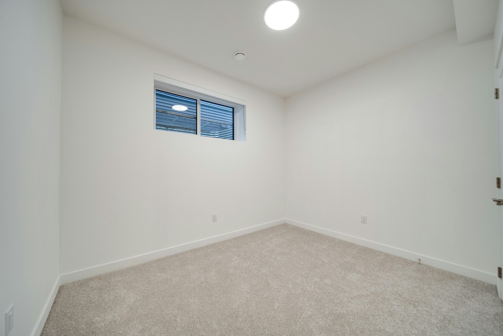 11315 58 Avenue Northwest, Edmonton, AB, T6H 0X8 - 6