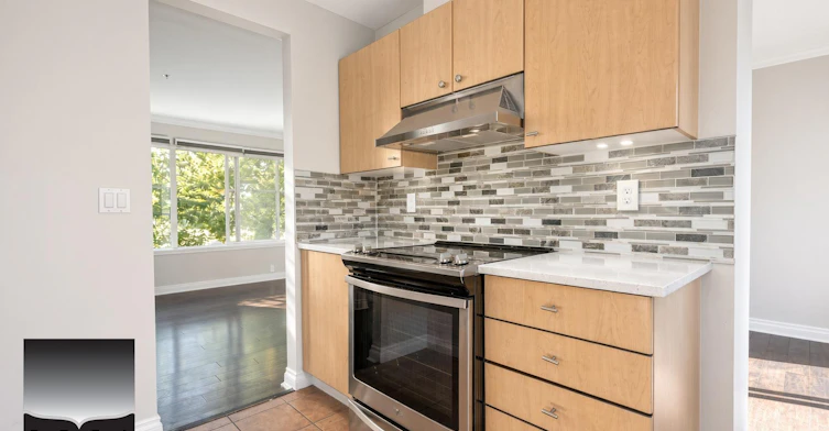 2488 Pitt River Road, Port Coquitlam, BC, V3C 6K8 - 10