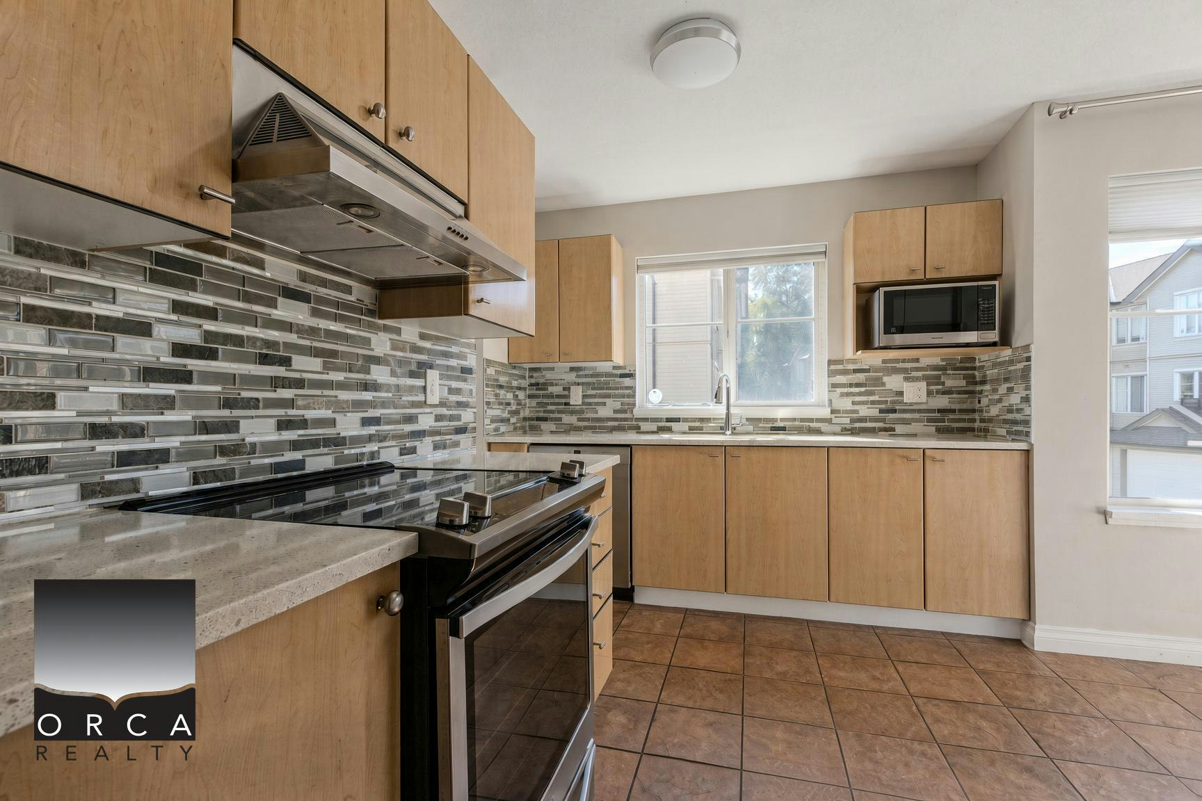 2488 Pitt River Road, Port Coquitlam, BC, V3C 6K8 - 5