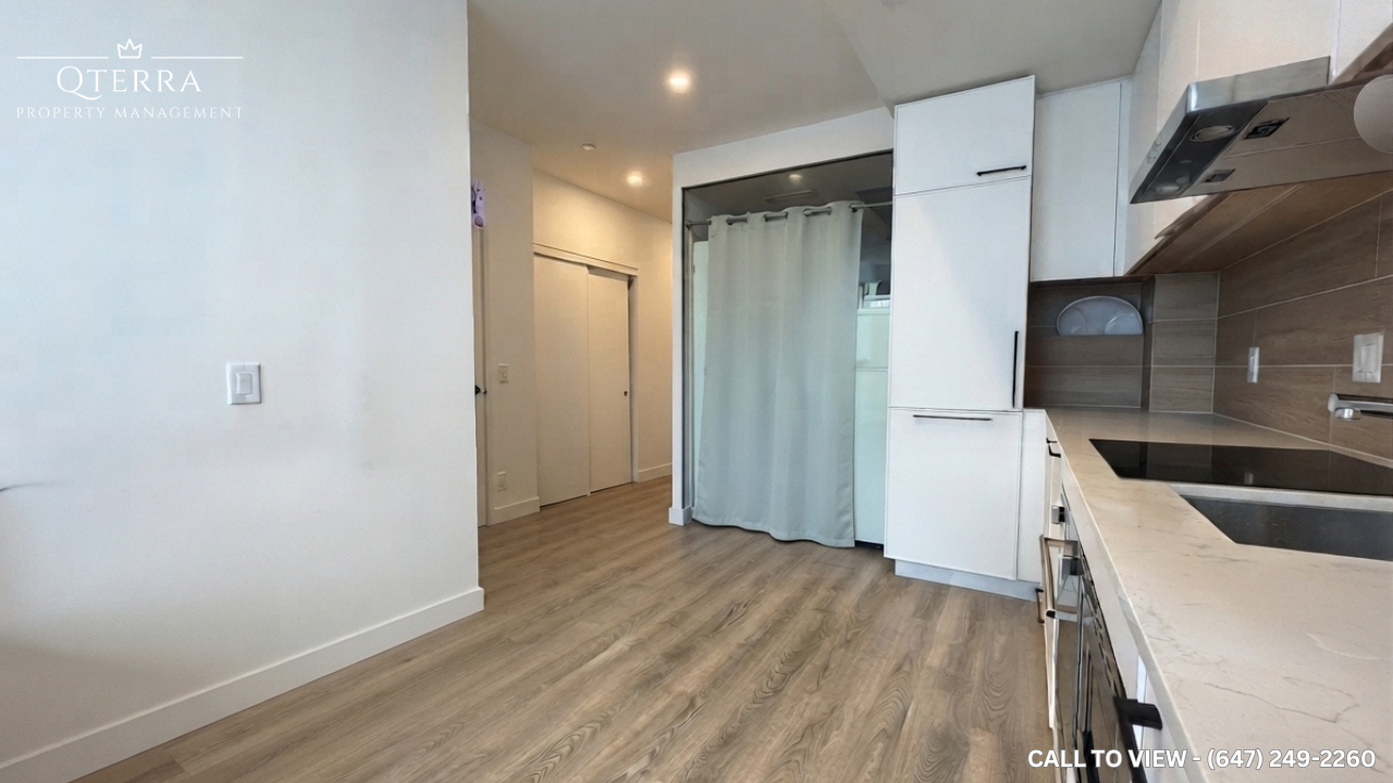 729-1050 Eastern Avenue, Toronto, ON, M4L 0B7 - 4