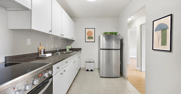 725-202-745 Wonderland Road South, London, ON, N6K 1M1 - 2