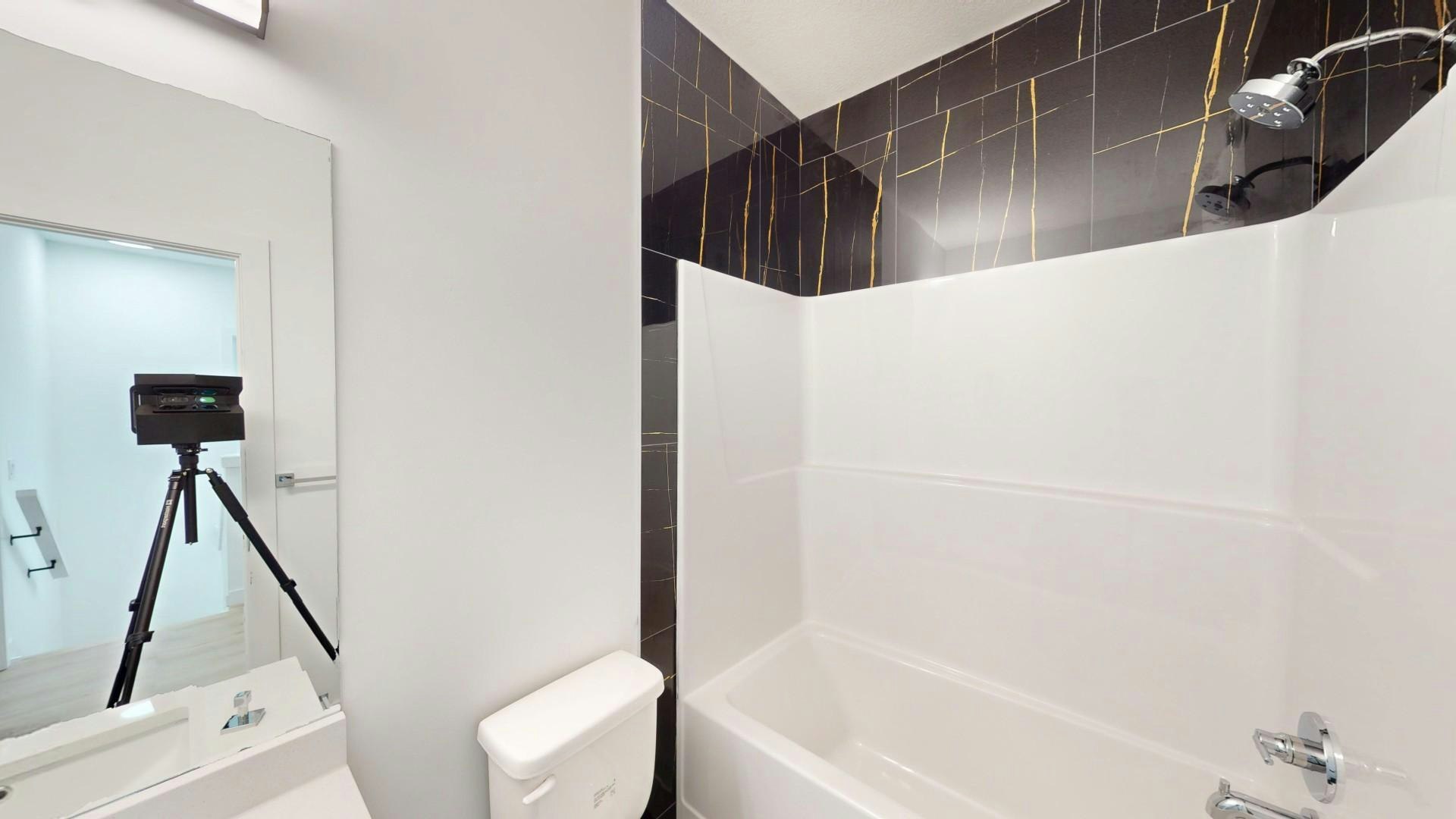 10963 140 Street NW, Edmonton, AB, T5C 2M6 - 5