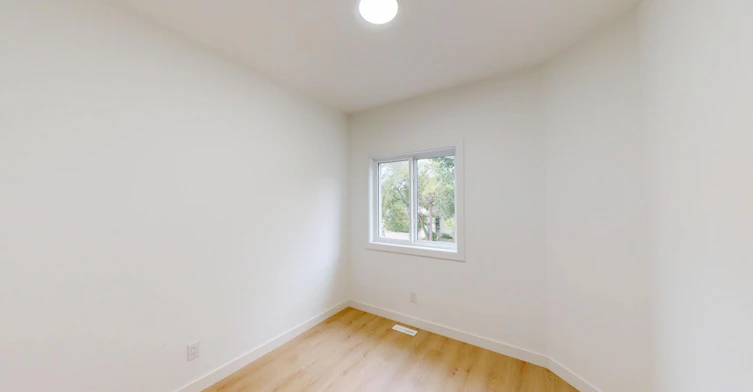 10963 140 Street NW, Edmonton, AB, T5C 2M6 - 6
