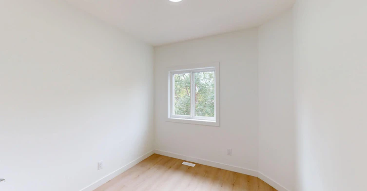 10965 140 Street NW, Edmonton, AB, T5C 2M6 - 5