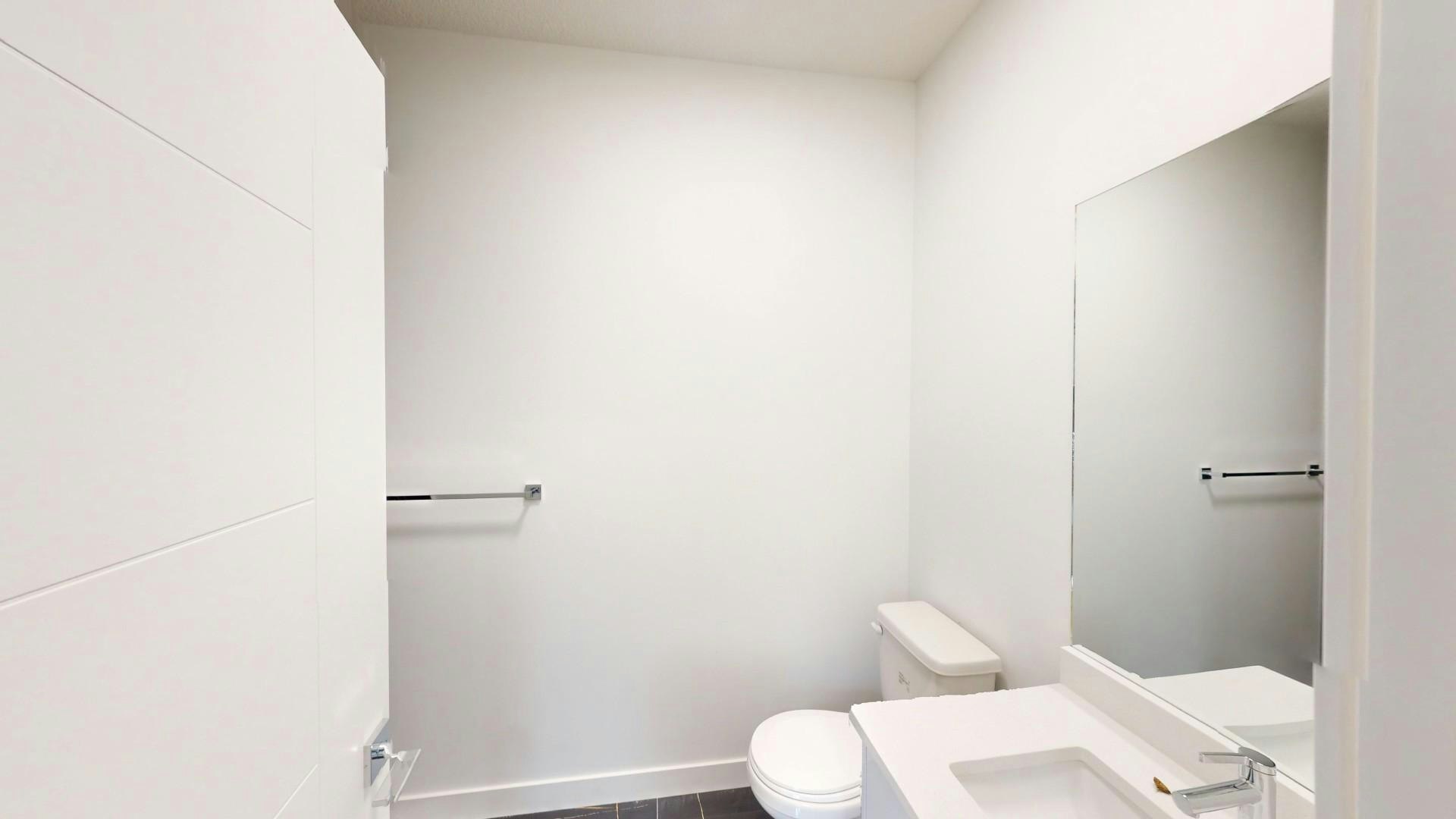 10965 140 Street NW, Edmonton, AB, T5C 2M6 - 11