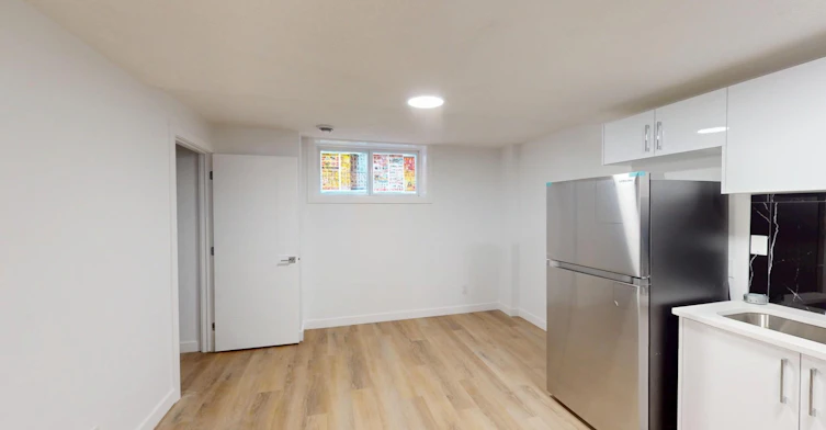 10965 140 Street NW, Edmonton, AB, T5C 2M6 - 2