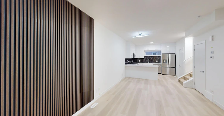 10967 140 Street Nw, Edmonton, AB, T5C 2M6 - 3