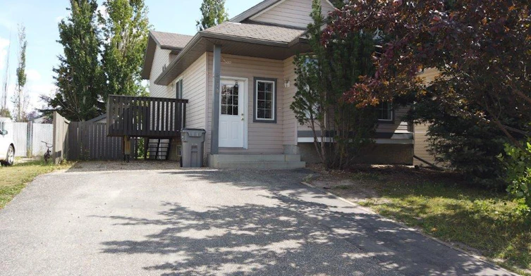 6219 90a Street, Grande Prairie, AB, T8W 2M3