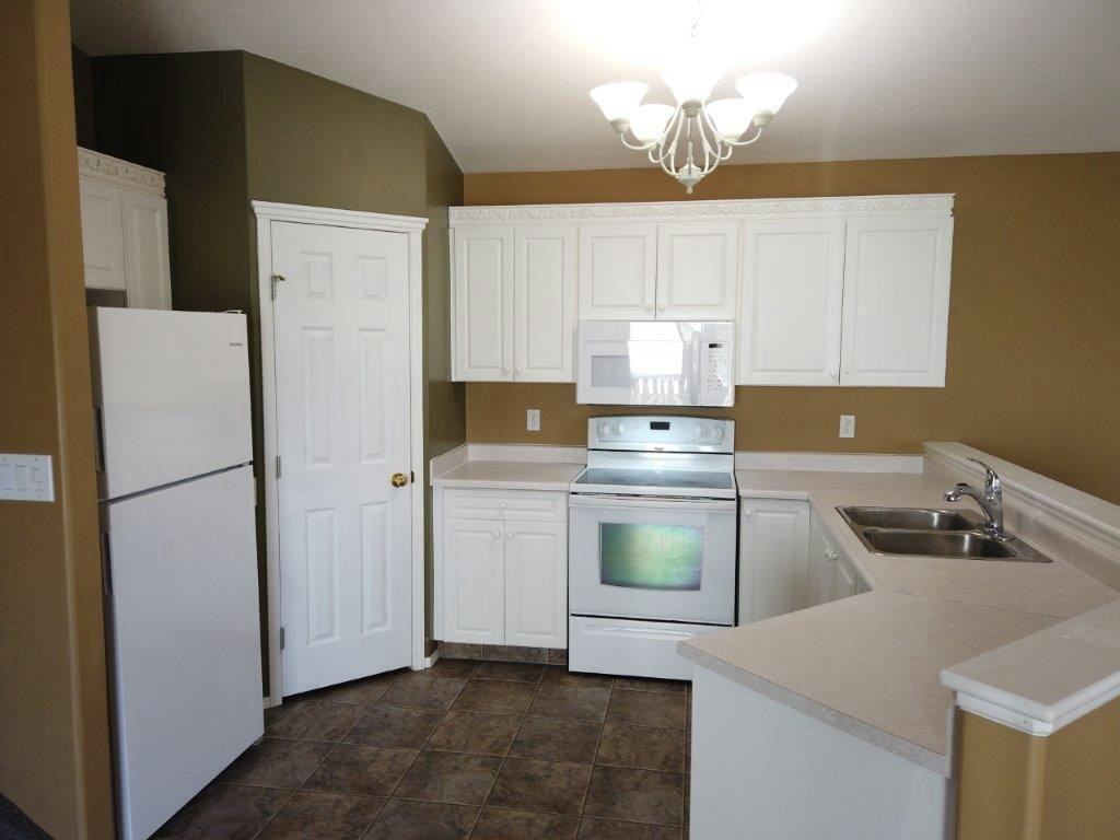 6219 90a Street, Grande Prairie, AB, T8W 2M3 - 2