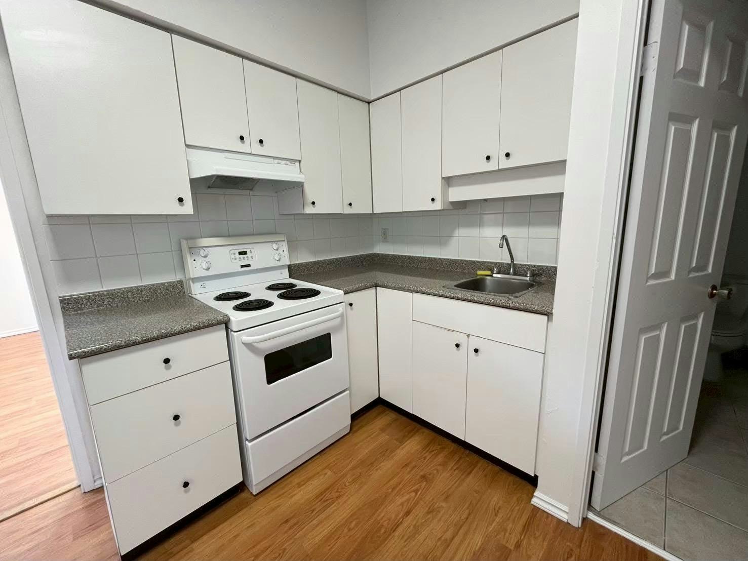 4-3290 Main Street, Vancouver, BC, V5V 3M5 - 7