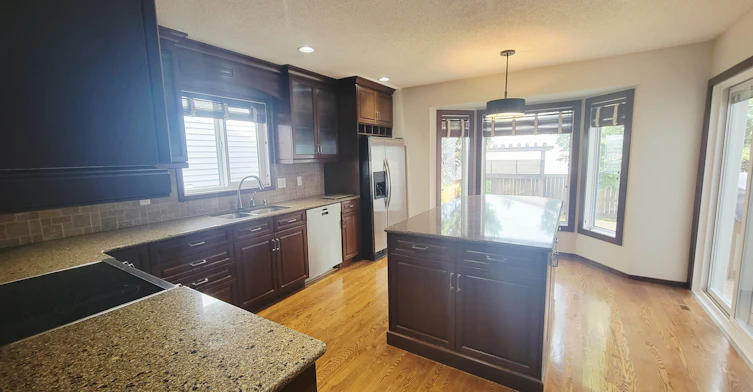 4427 Whitemud Road Northwest, Edmonton, AB, T6H 5W7 - 3