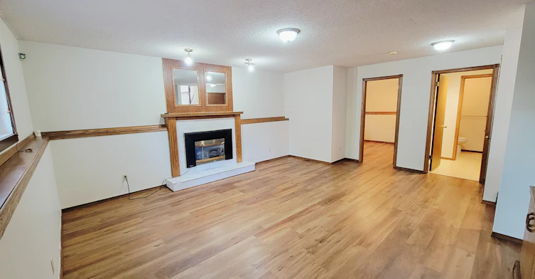 4427 Whitemud Road Northwest, Edmonton, AB, T6H 5W7 - 4
