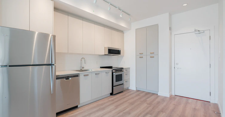 2850 Livingstone Avenue, Abbotsford, BC, V2T 0K3 - 7