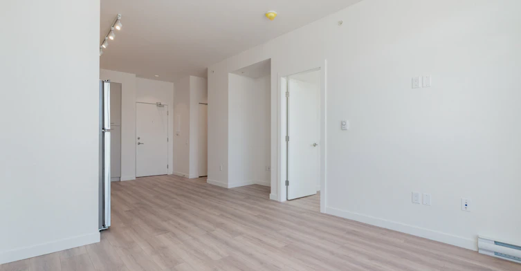 2850 Livingstone Avenue, Abbotsford, BC, V2T 0K3 - 2