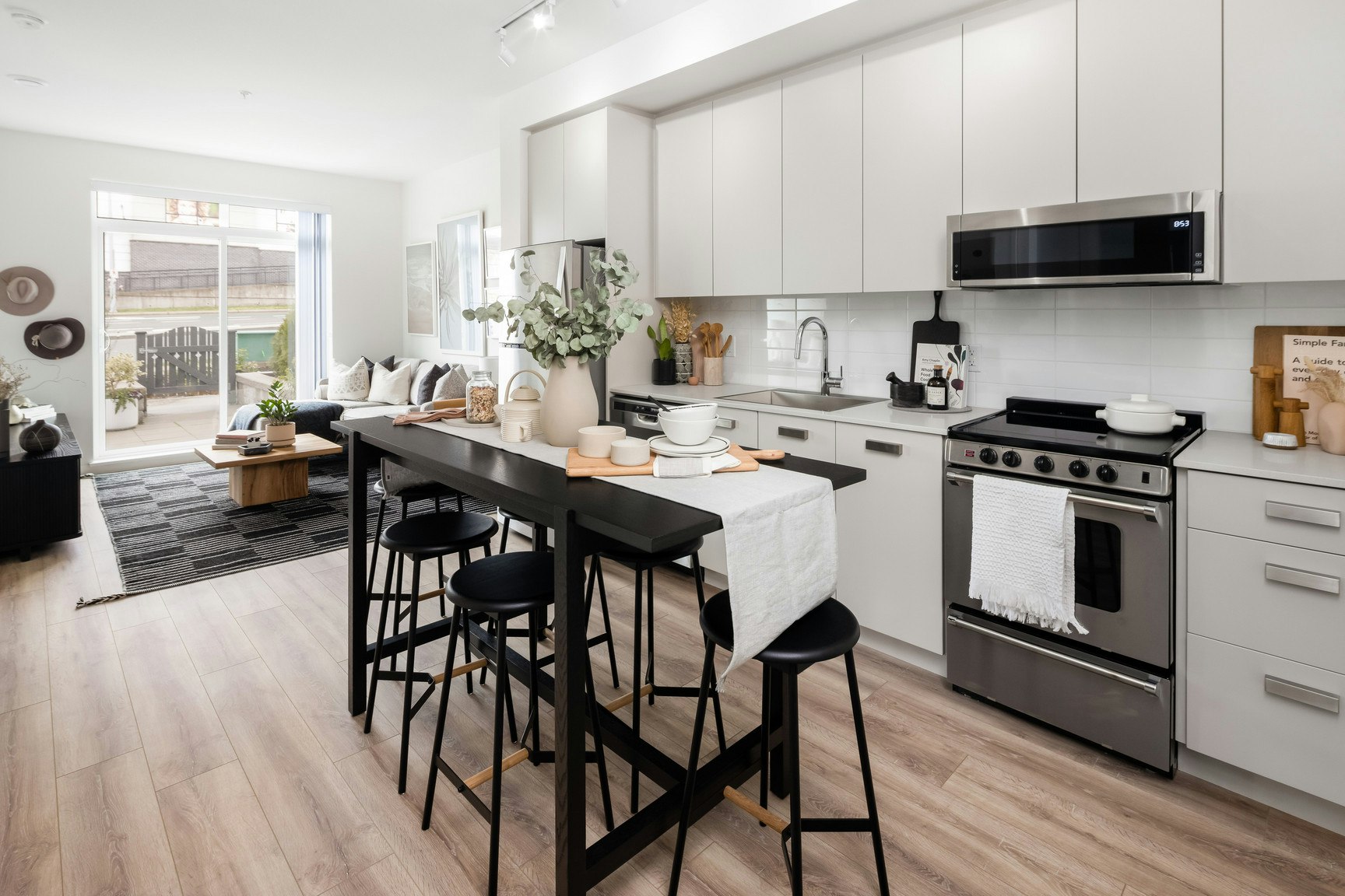 2850 Livingstone Avenue, Abbotsford, BC, V2T 0K3 - 2