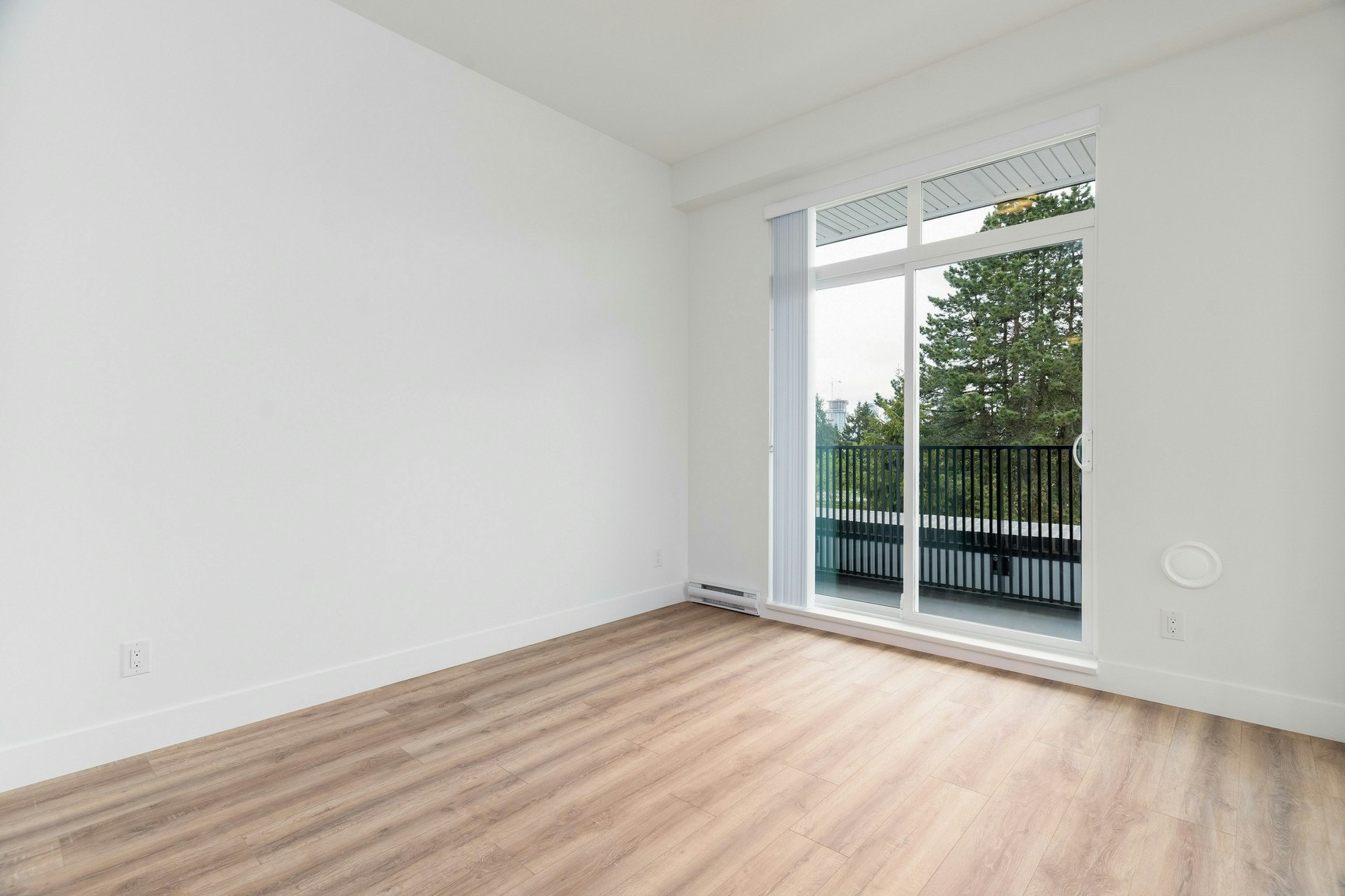 2850 Livingstone Avenue, Abbotsford, BC, V2T 0K3 2