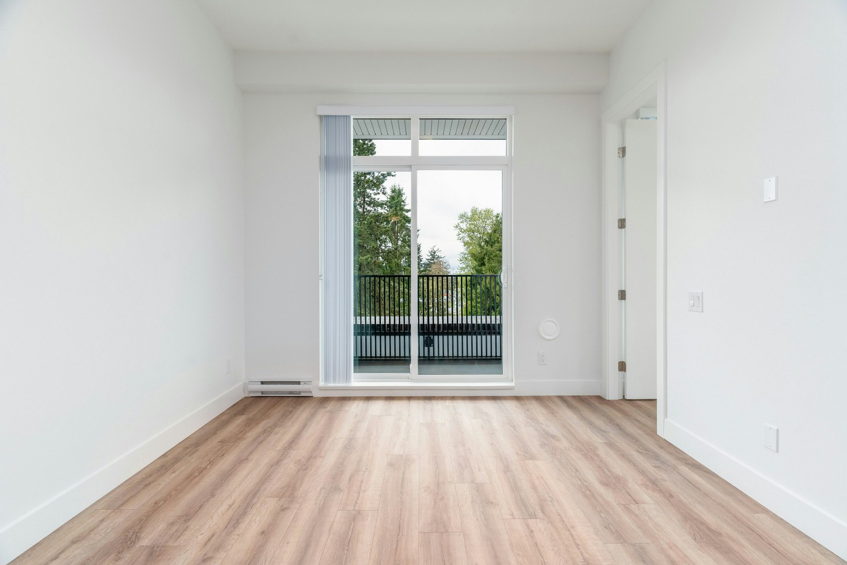 2850 Livingstone Avenue, Abbotsford, BC, V2T 0K3 3