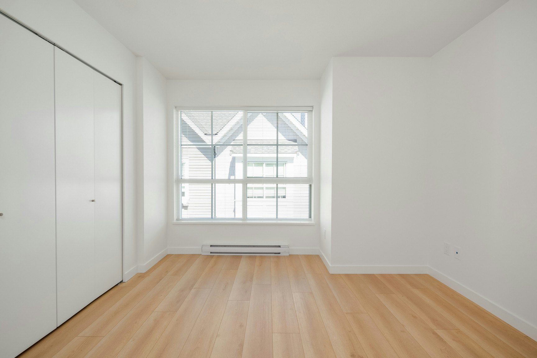 2850 Livingstone Avenue, Abbotsford, BC, V2T 0K3 5