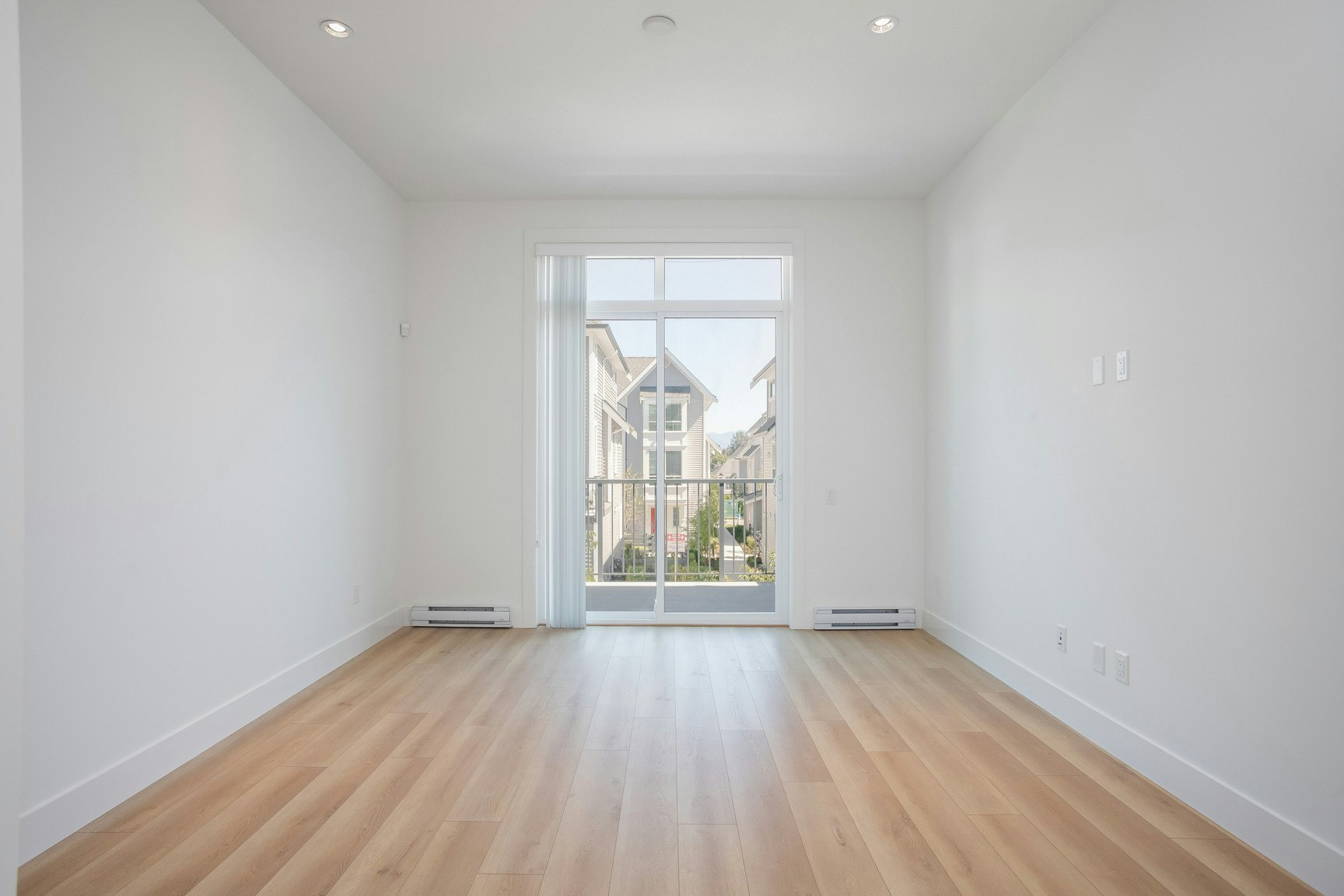 2850 Livingstone Avenue, Abbotsford, BC, V2T 0K3 2