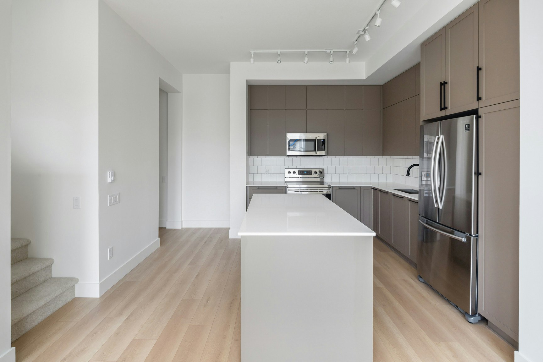 2850 Livingstone Avenue, Abbotsford, BC, V2T 0K3 - 10