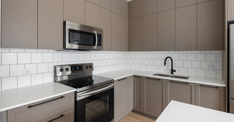 2850 Livingstone Avenue, Abbotsford, BC, V2T 0K3 - 14