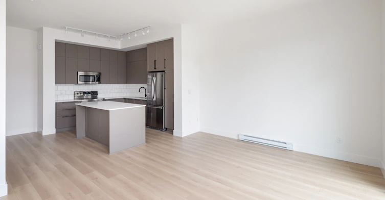 2850 Livingstone Avenue, Abbotsford, BC, V2T 0K3 - 9
