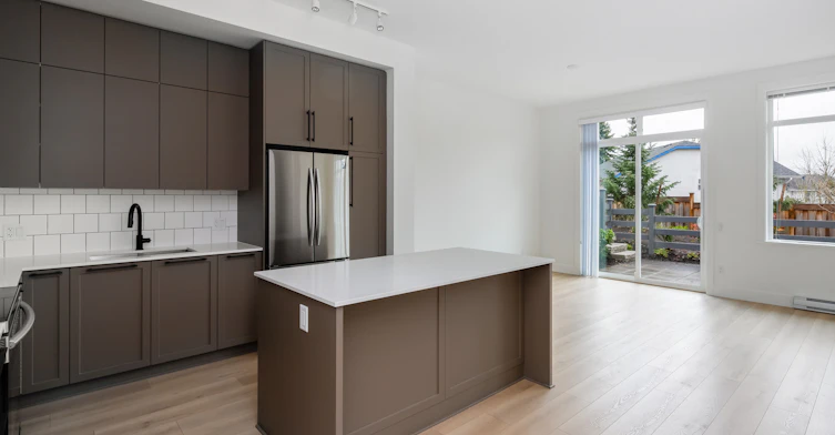 2850 Livingstone Avenue, Abbotsford, BC, V2T 0K3 - 20