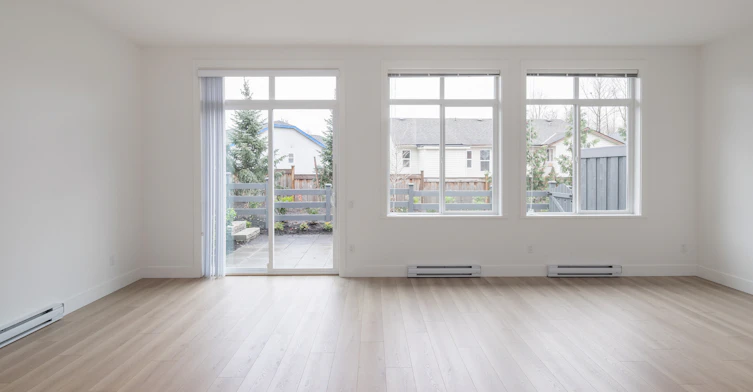 2850 Livingstone Avenue, Abbotsford, BC, V2T 0K3 - 4