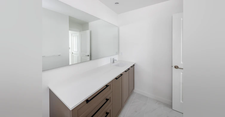 2850 Livingstone Avenue, Abbotsford, BC, V2T 0K3 - 27