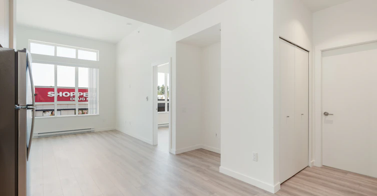 2850 Livingstone Avenue, Abbotsford, BC, V2T 0K3 - 3