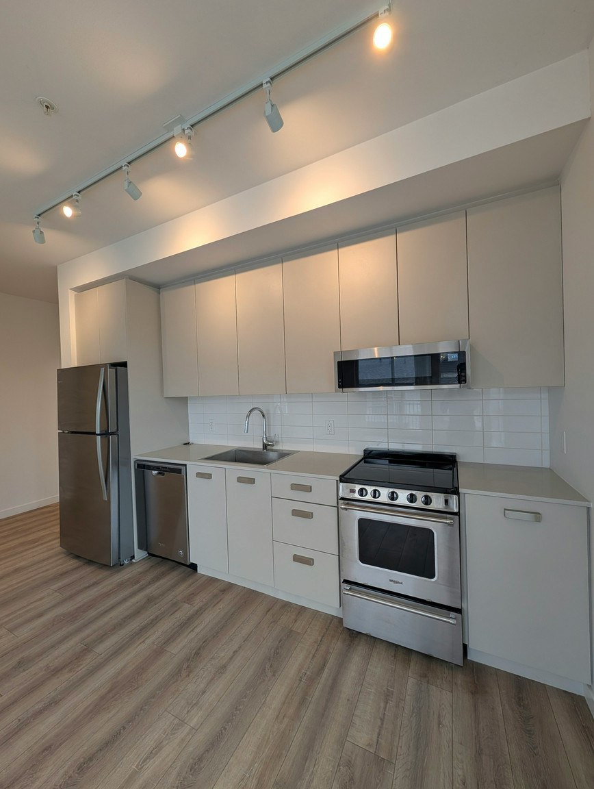 2850 Livingstone Avenue, Abbotsford, BC, V2T 0K3 4