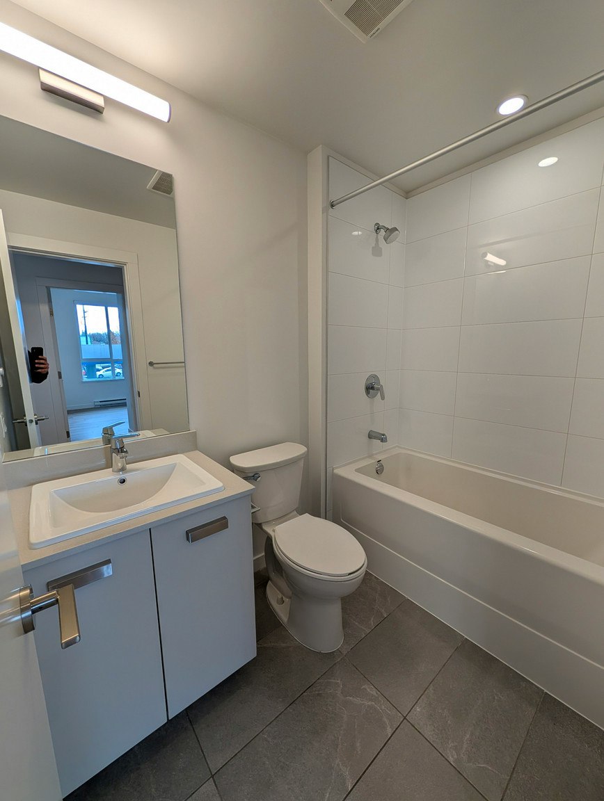 2850 Livingstone Avenue, Abbotsford, BC, V2T 0K3 - 12