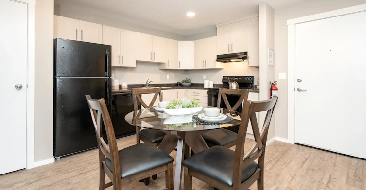 745 Ballantrae Drive, Winnipeg, MB, R3T 6G5 - 4