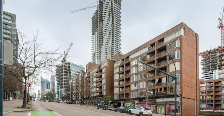 1330 Burrard Street, Vancouver, BC, V6Z 2B8 - 23