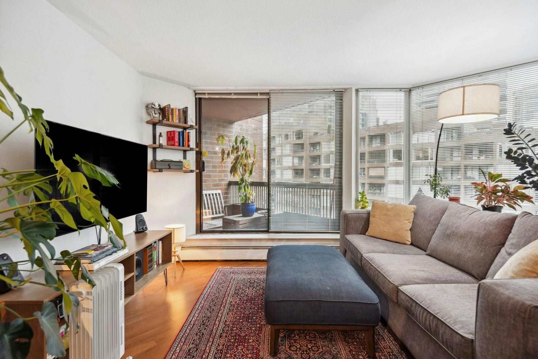 1330 Burrard Street, Vancouver, BC, V6Z 2B8 - 6