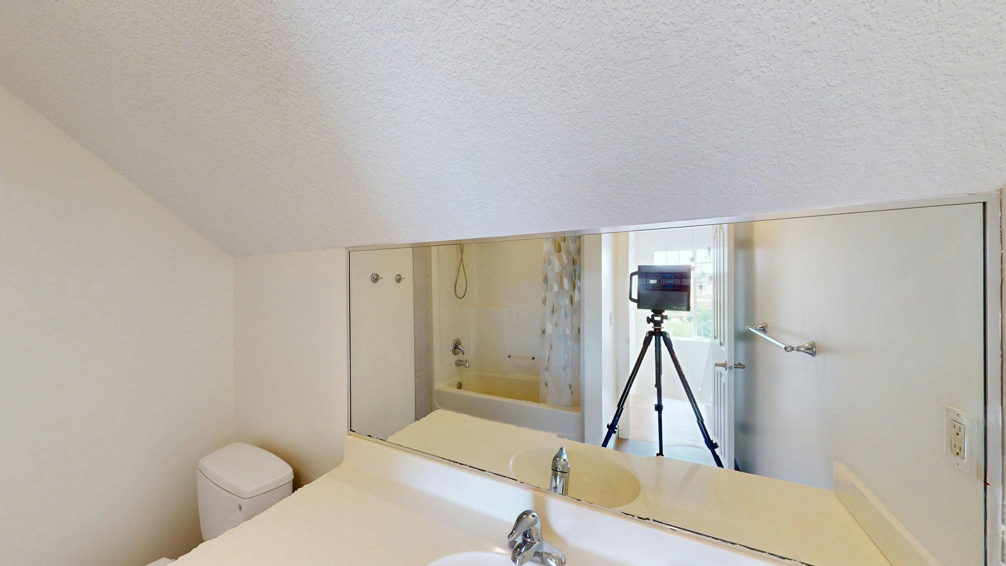 1331 8 Avenue Ne, Calgary, AB, T2E 0P2 - 23