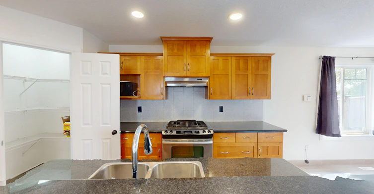 1331 8 Avenue Ne, Calgary, AB, T2E 0P2