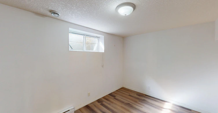 1331 8 Avenue Ne, Calgary, AB, T2E 0P2 - 14