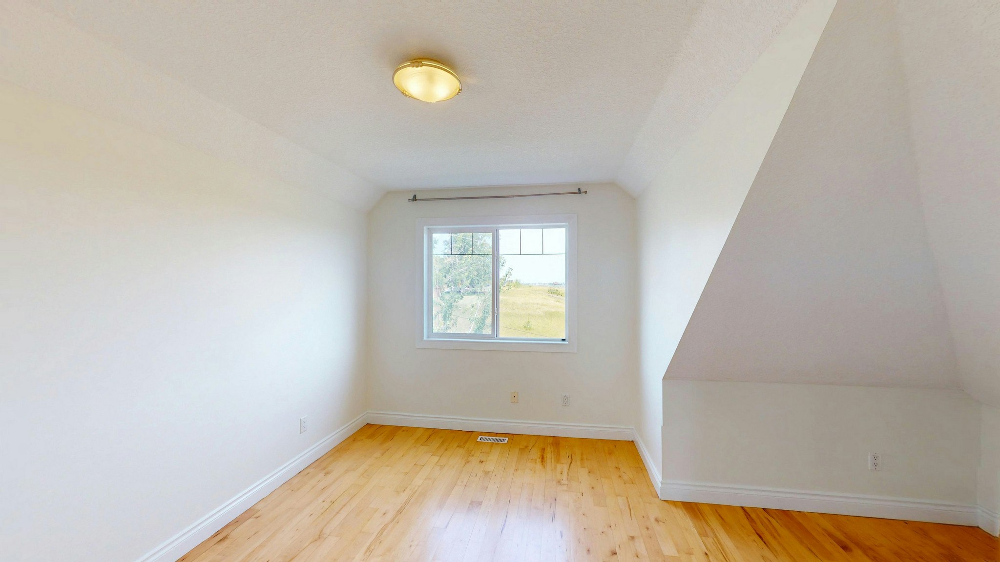 1331 8 Avenue Ne, Calgary, AB, T2E 0P2 - 21