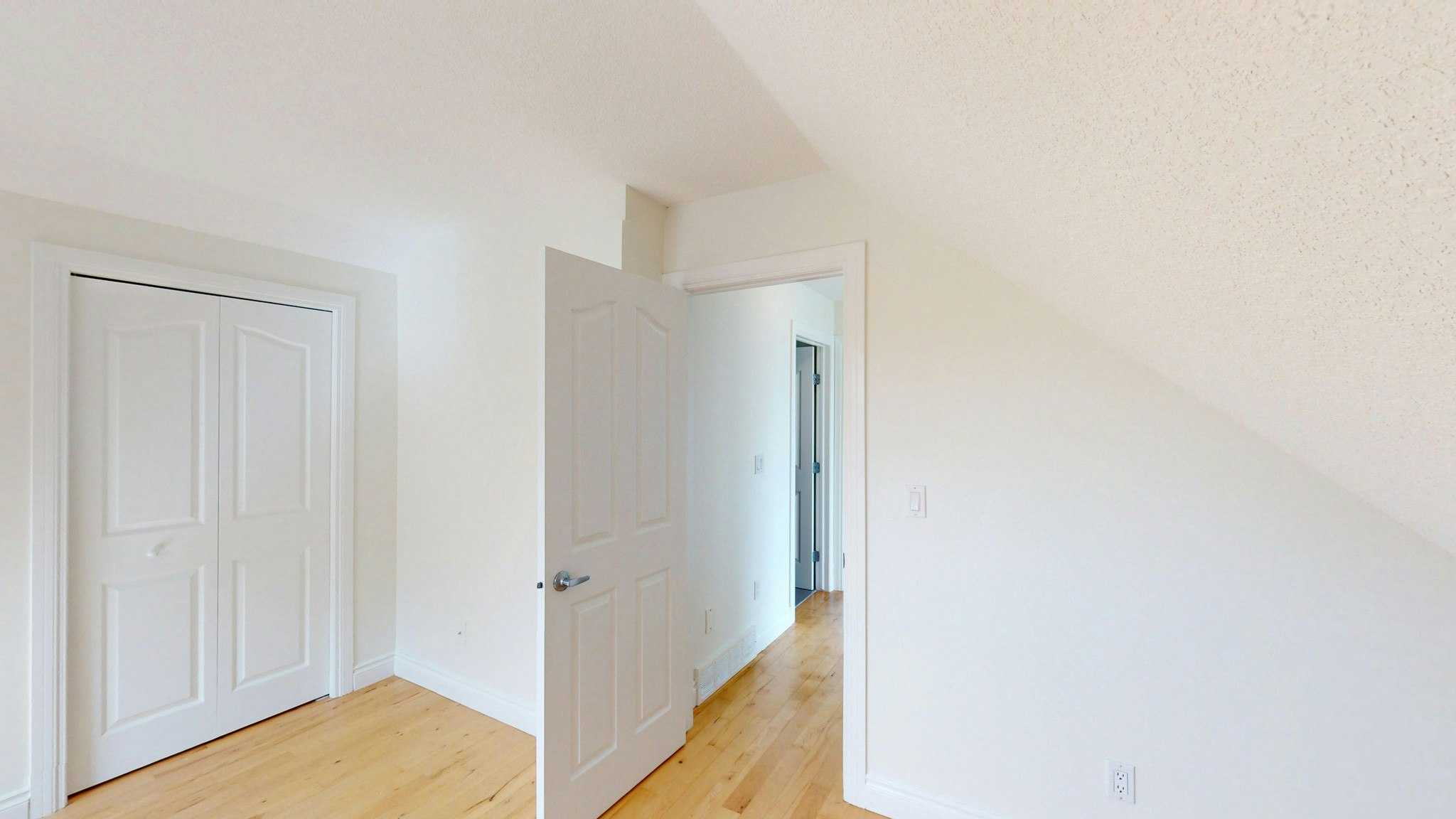 1331 8 Avenue Ne, Calgary, AB, T2E 0P2 - 20
