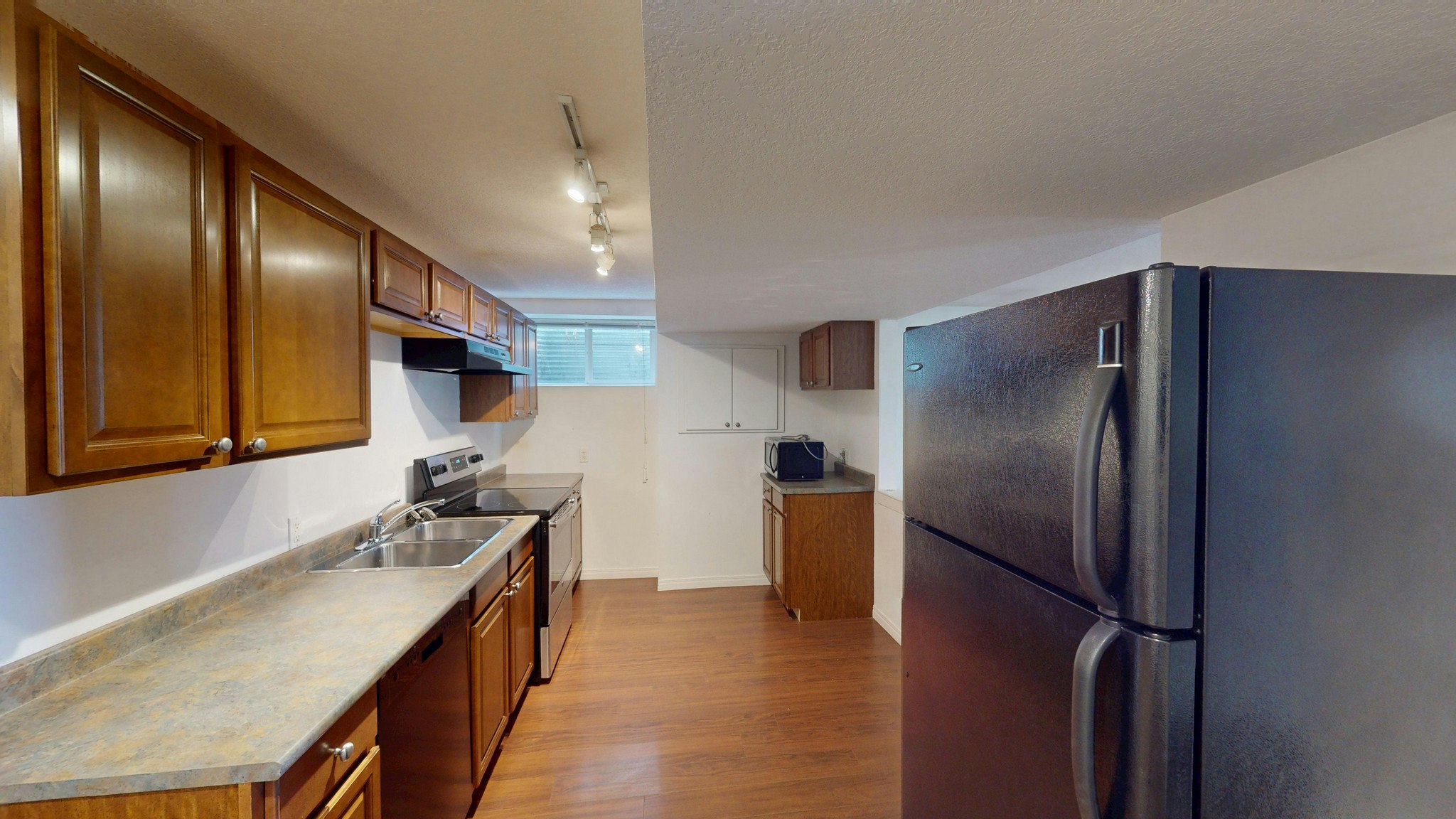1331 8 Avenue Ne, Calgary, AB, T2E 0P2 - 11