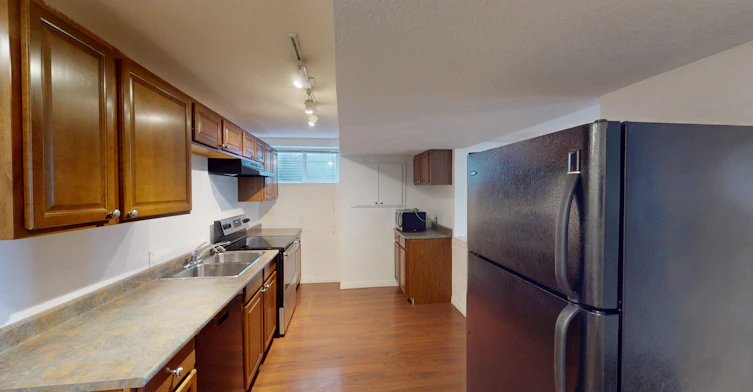 1331 8 Avenue Ne, Calgary, AB, T2E 0P2 - 11
