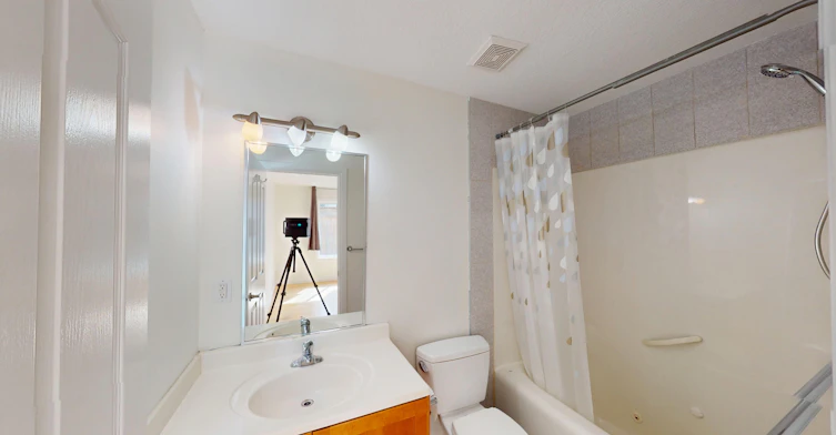 1331 8 Avenue Ne, Calgary, AB, T2E 0P2 - 9