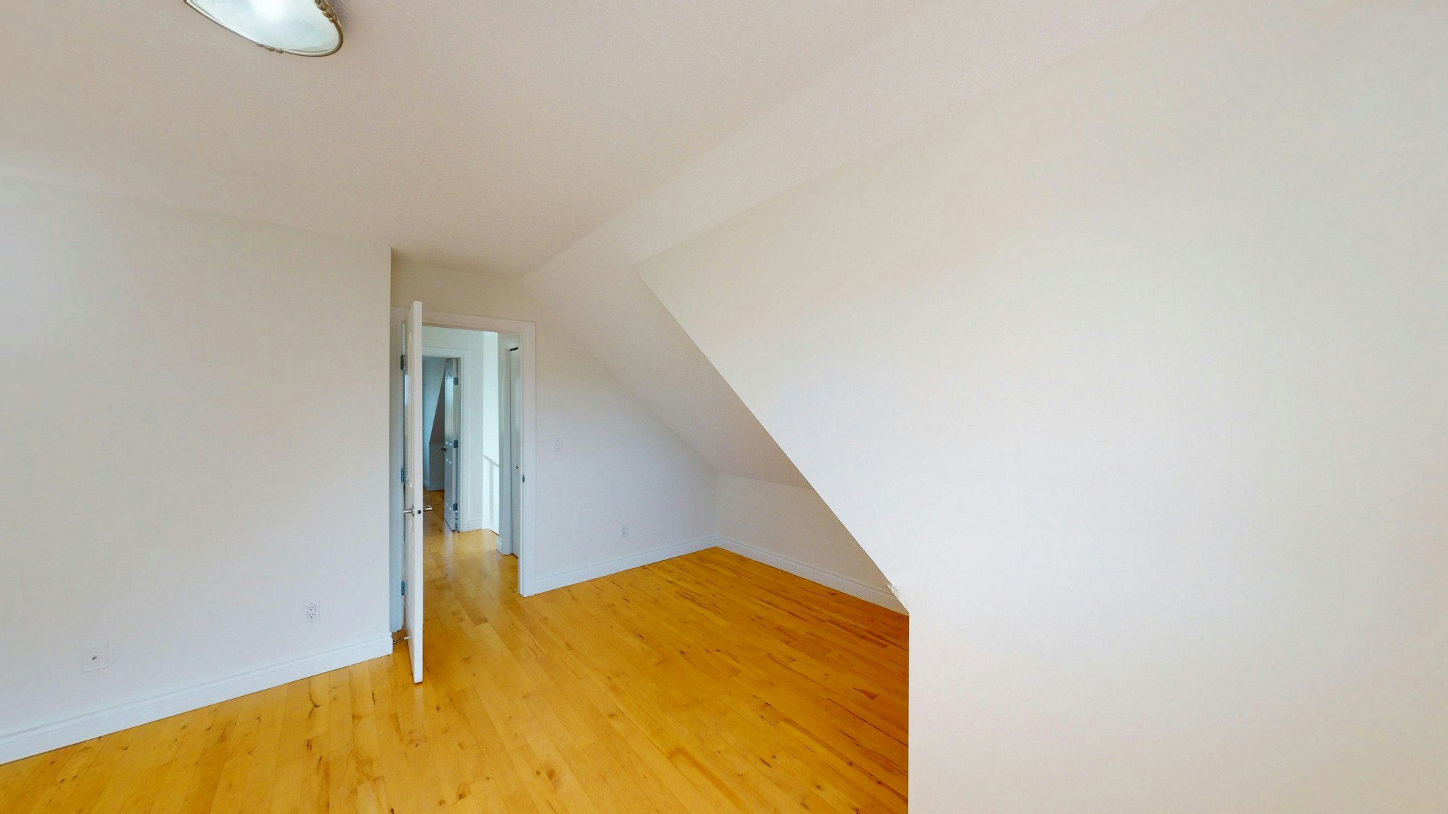 1331 8 Avenue Ne, Calgary, AB, T2E 0P2 - 26