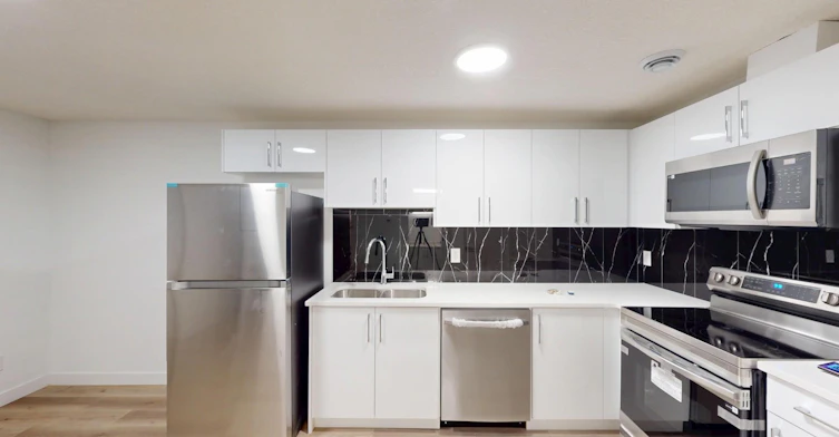 10969 140 Street Nw, Edmonton, AB, T5C 2M6