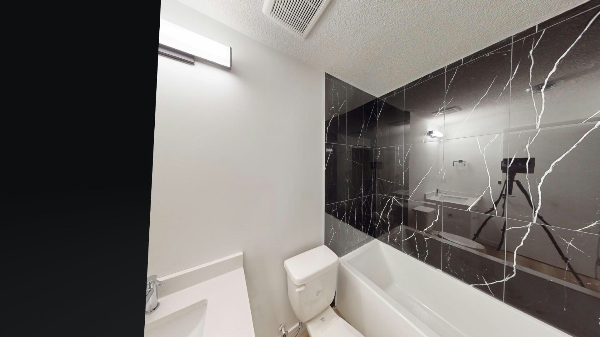 10969 140 Street Nw, Edmonton, AB, T5C 2M6 - 5