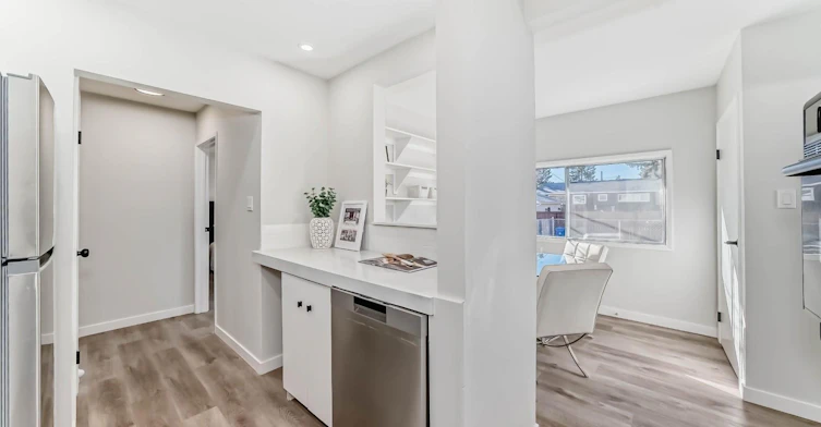 1319 107 Avenue Sw, Calgary, AB, T2W 0C1 - 4