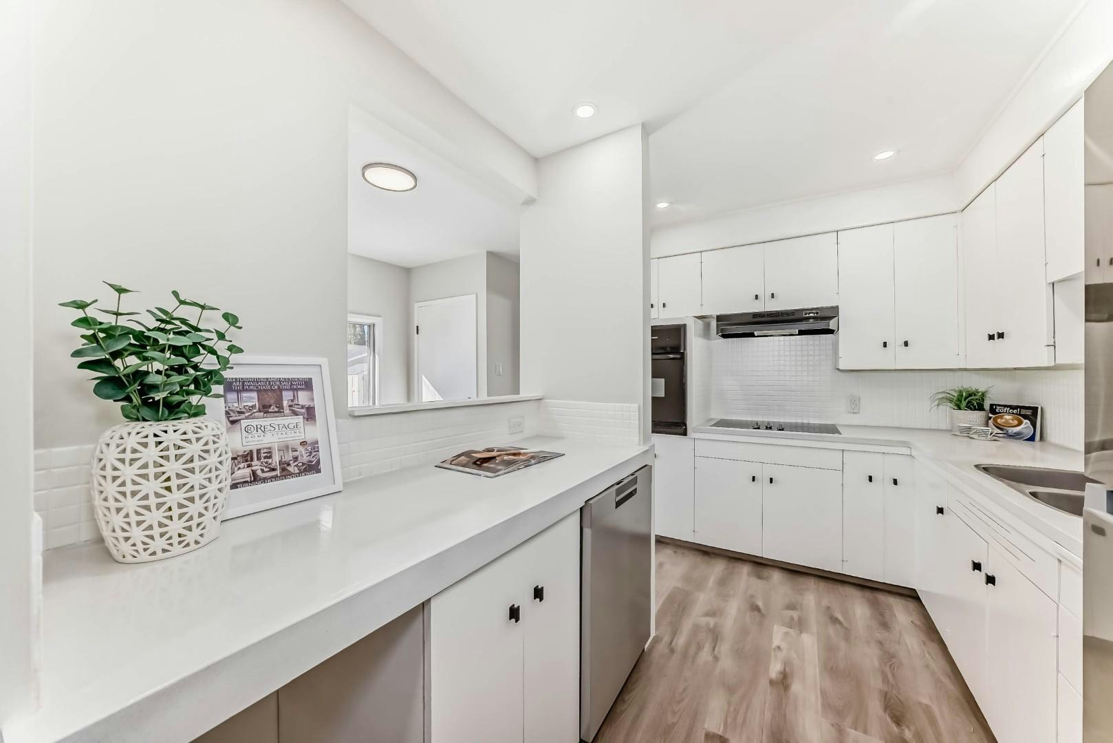 1319 107 Avenue Sw, Calgary, AB, T2W 0C1 - 3